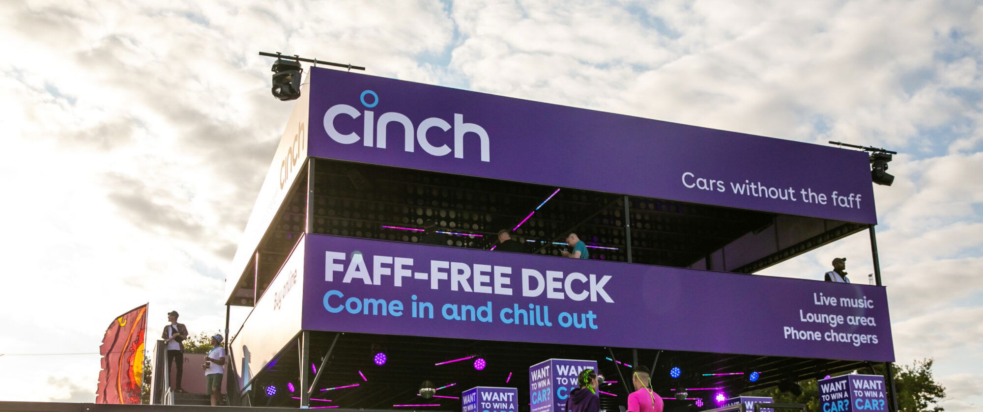 Cinch Festival Structure